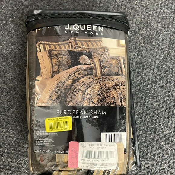 J. Queen New York European Sham Set Macy's NWT Gold Black lot of 2 Paisley - Picture 4 of 6